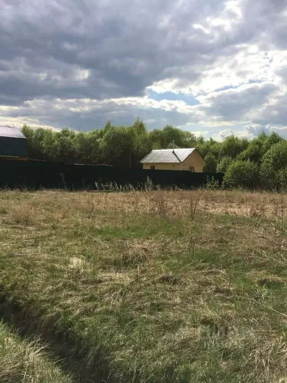 Участок в Московская область, Волоколамский городской округ, д. ... - Фото 1