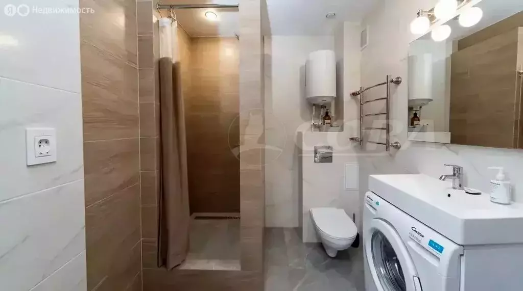 1-комнатная квартира: Тобольск, улица Семёна Ремезова, 110к2 (36 м) - Фото 1