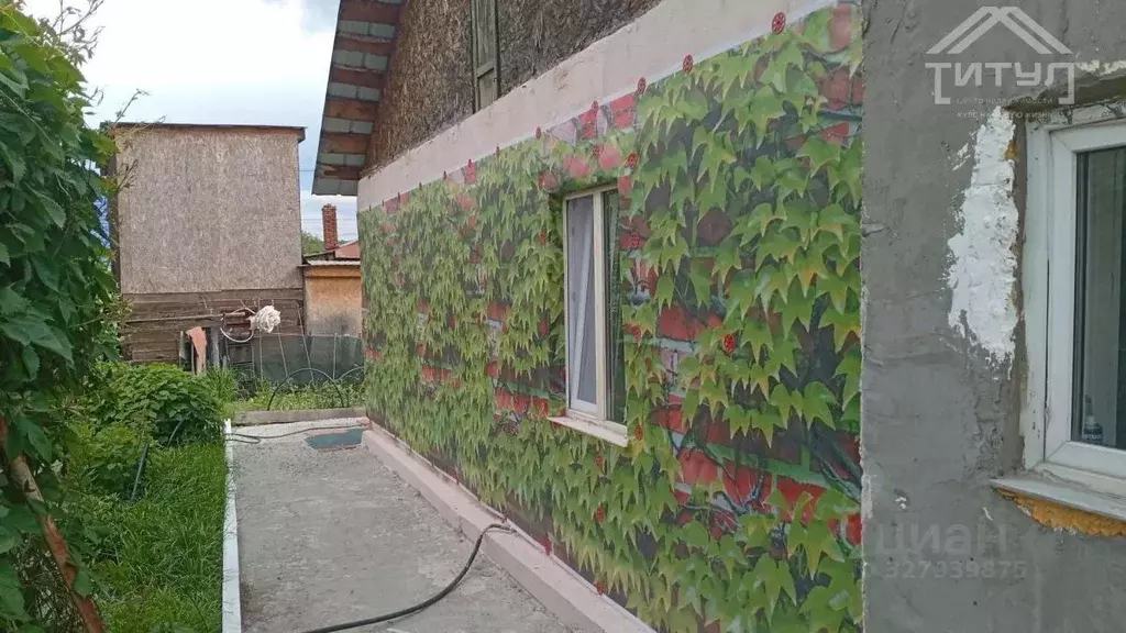 Дом в Алтайский край, Барнаул Хвойная ул., 22 (100 м) - Фото 1