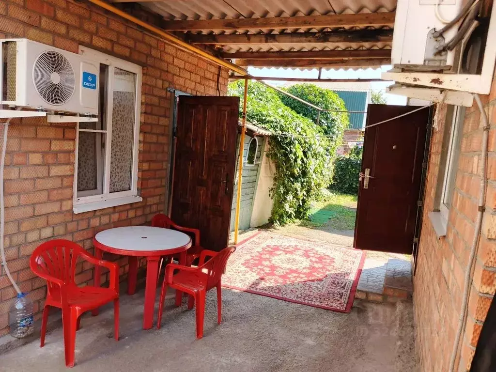 2-к кв. Краснодарский край, Ейск ул. Калинина, 12 (50.0 м) - Фото 1