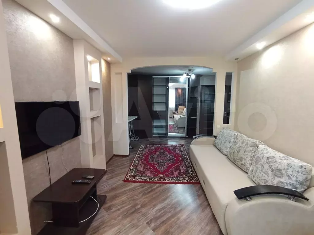1-к. квартира, 42 м, 3/10 эт. - Фото 0