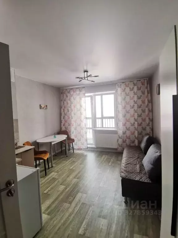 Студия Новосибирская область, Новосибирск Спортивная ул., 45 (22.0 м) - Фото 1