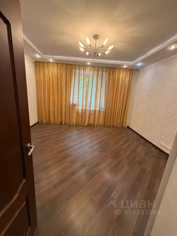 3-к кв. Новгородская область, Чудово Октябрьская ул., 4/1 (74.9 м) - Фото 0