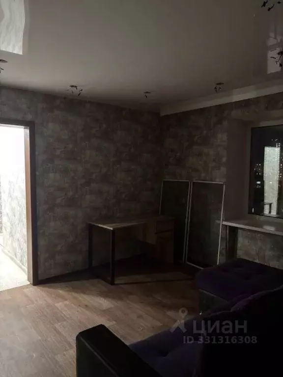 3-к кв. Тюменская область, Тюмень Военная ул., 15 (40.9 м) - Фото 2