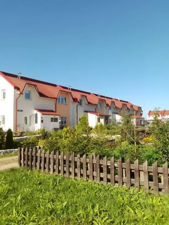 Таунхаус в Ленинградская область, Волосовский район, Клопицкое с/пос, ... - Фото 1