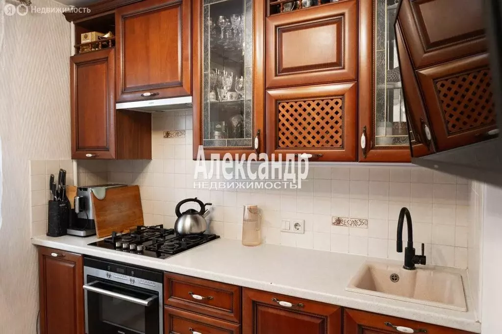 3-комнатная квартира: Гатчина, проспект 25 Октября, 46к1 (72.1 м) - Фото 2