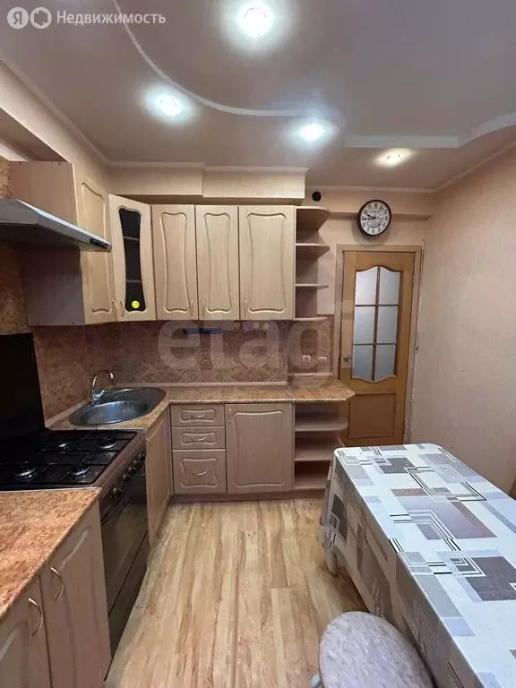 2-комнатная квартира: Ухта, улица Сенюкова, 18 (52.2 м) - Фото 1