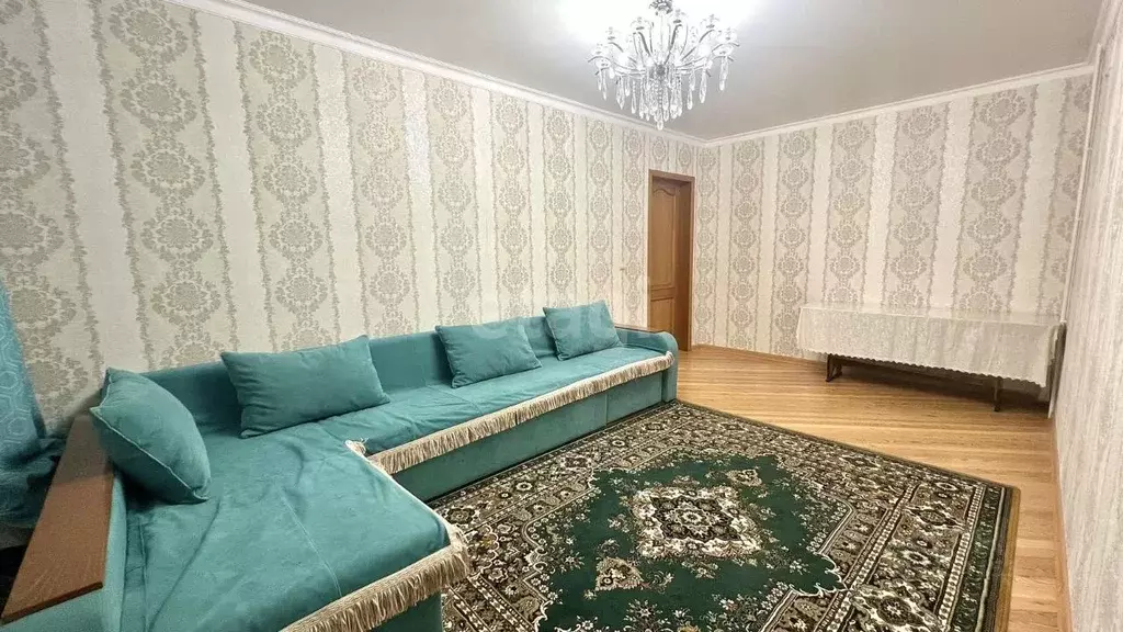 2-к кв. Дагестан, Каспийск Советская ул., 2 (52.0 м) - Фото 0