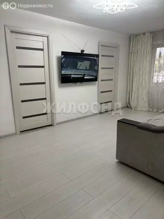 4-комнатная квартира: Ак-Довурак, Юбилейная улица, 10 (60.6 м) - Фото 2