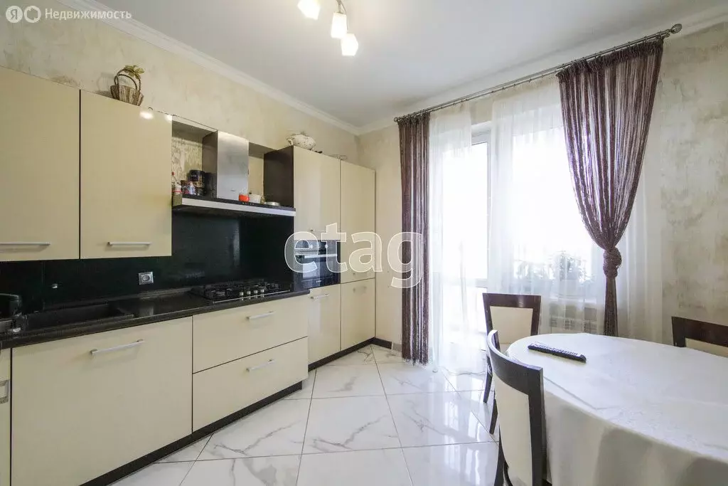 2-комнатная квартира: Калининград, Брусничная улица, 3 (67.8 м) - Фото 1