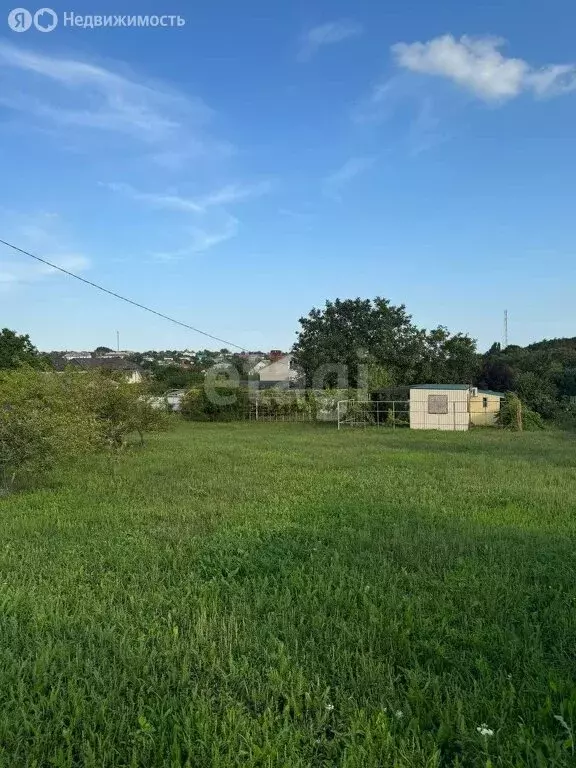 Участок в посёлок Саук-Дере, Виноградная улица (19 м) - Фото 1
