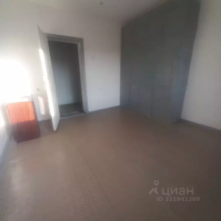 Комната Волгоградская область, Волгоград ул. Дегтярева, 1 (14.0 м) - Фото 1