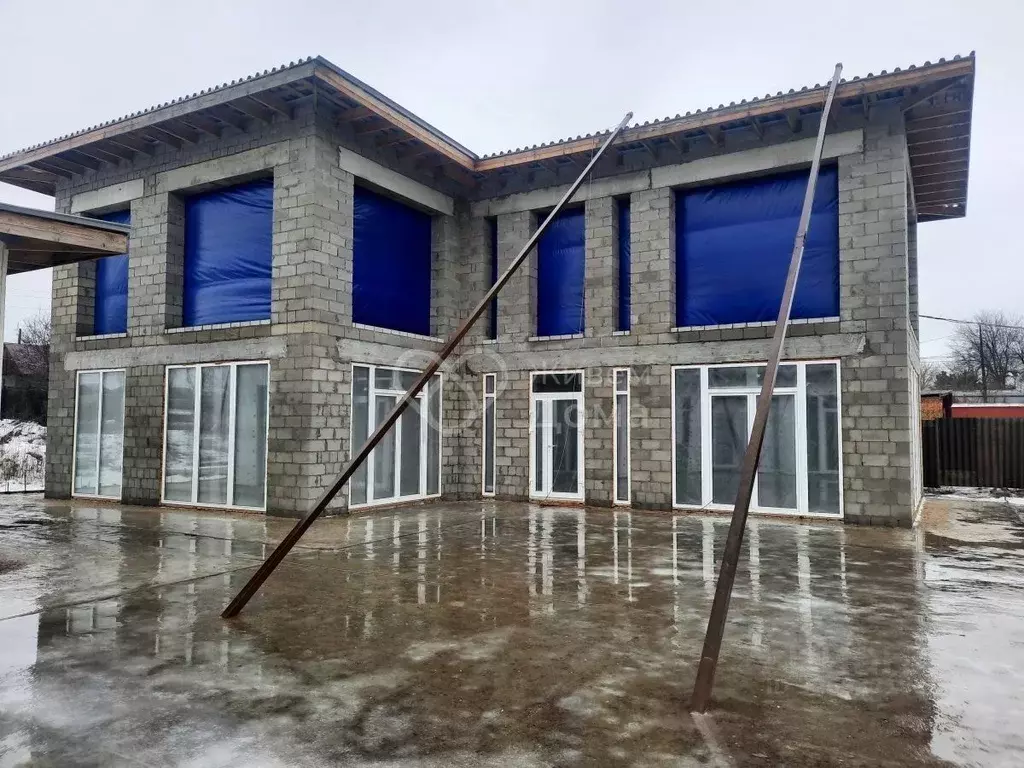 Дом в Волгоградская область, Волгоград Знаменская ул. (260 м) - Фото 2