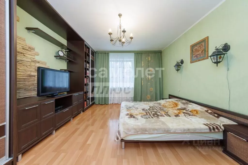 3-к кв. Брянская область, Брянск Октябрьская ул., 42 (82.2 м) - Фото 2