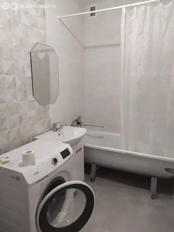 1-комнатная квартира: Саранск, проспект Российской Армии, 26 (40 м) - Фото 0