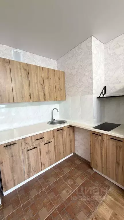 Студия Самарская область, Тольятти ул. 40 лет Победы, 43 (26.0 м) - Фото 1