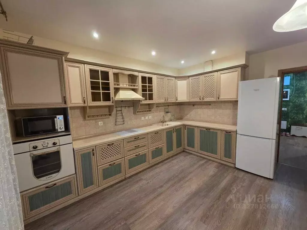 3-к кв. Свердловская область, Екатеринбург ул. Николая Островского, 1 ... - Фото 1