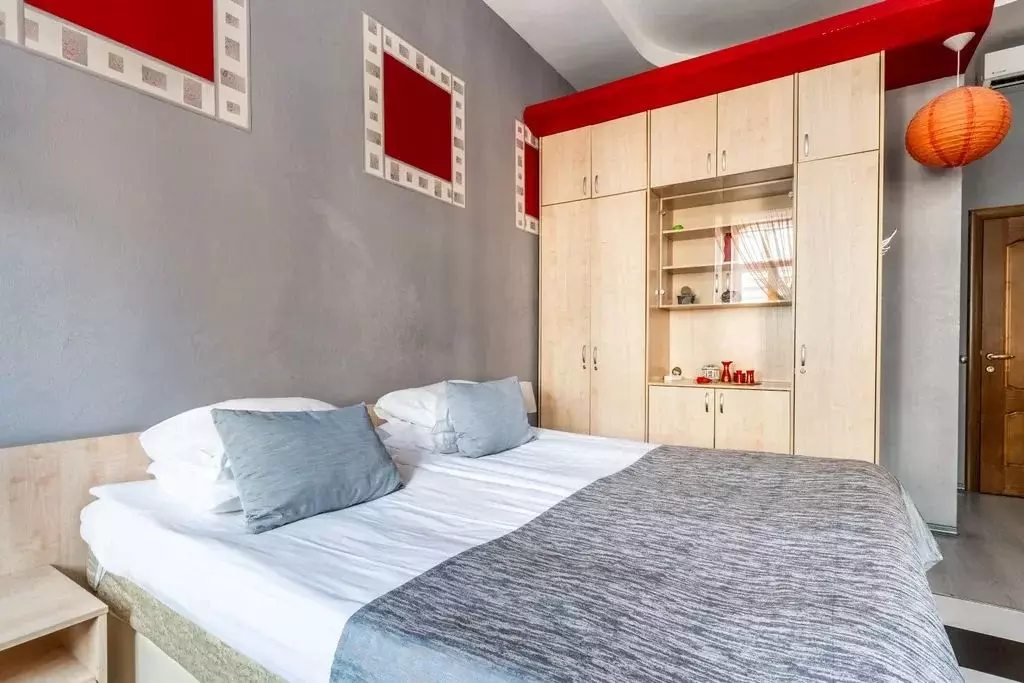 Комната Санкт-Петербург ул. Марата, 10 - Фото 1