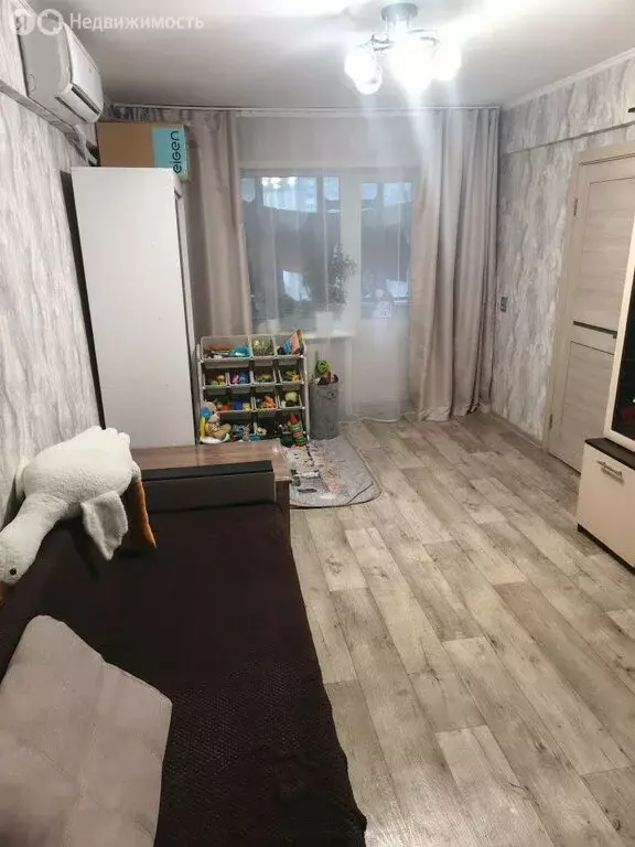 3-комнатная квартира: Брянск, Бежицкий район, улица Дружбы, 28 (48.4 ... - Фото 2