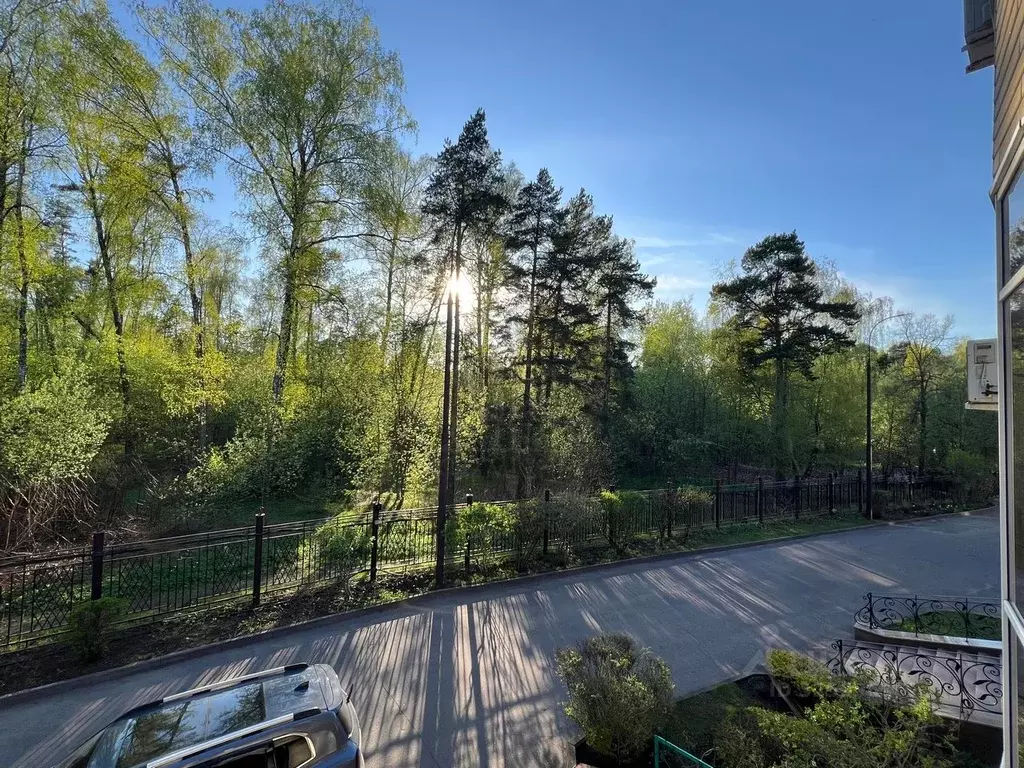 Коттедж в Москва Осенняя ул., 25К7 (300 м) - Фото 1