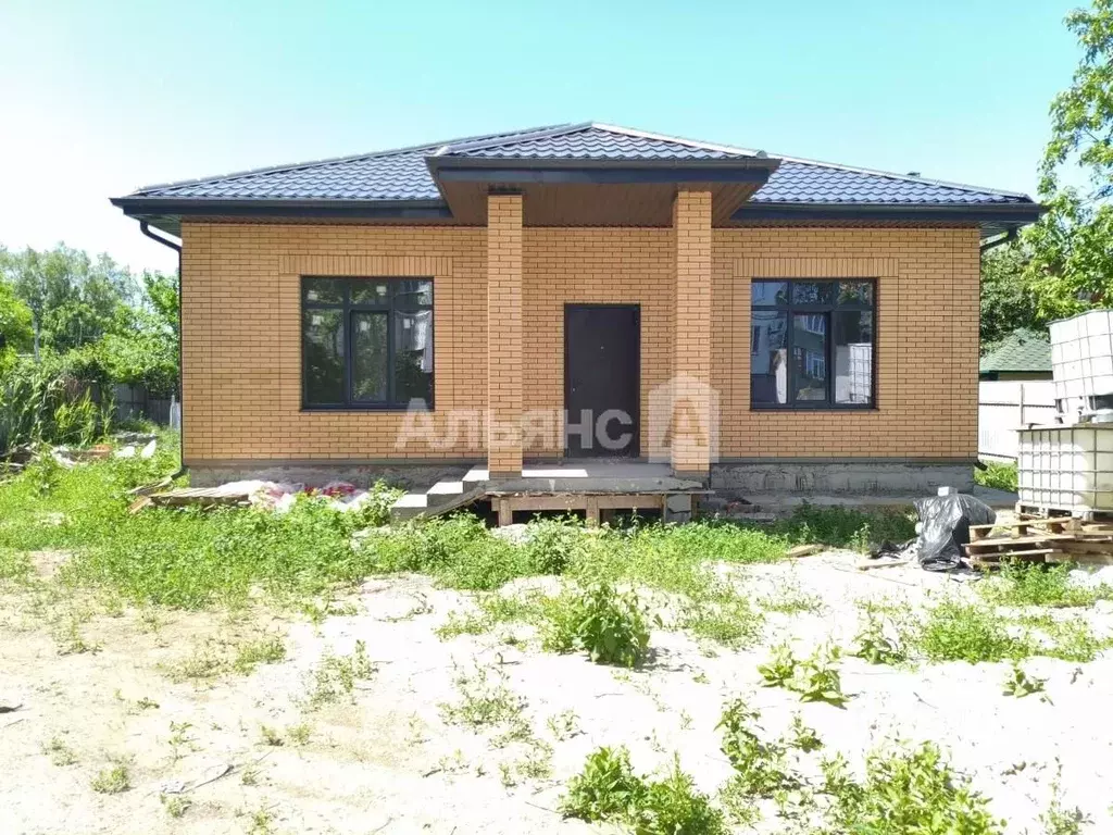 Дом в Ростовская область, Волгодонск Главная ул. (130 м) - Фото 1