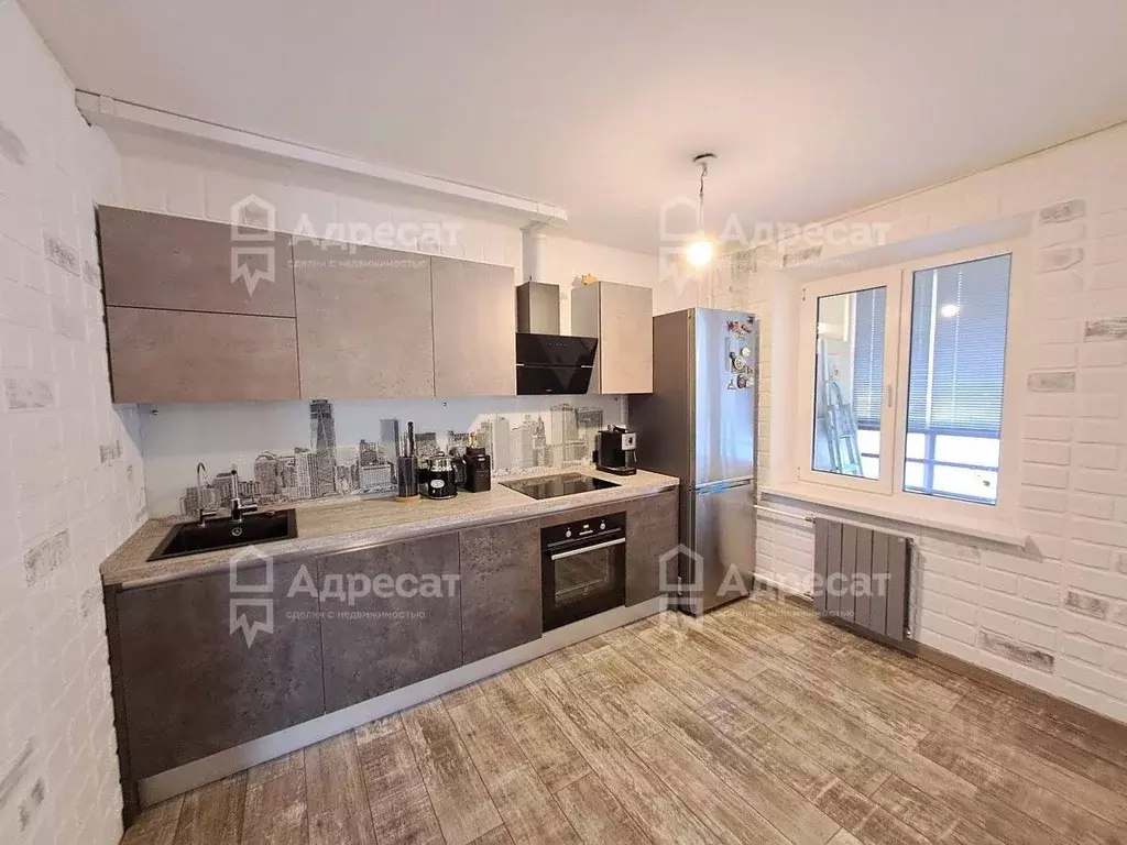 3-к кв. Волгоградская область, Волгоград бул. 30-летия Победы, 15А ... - Фото 1