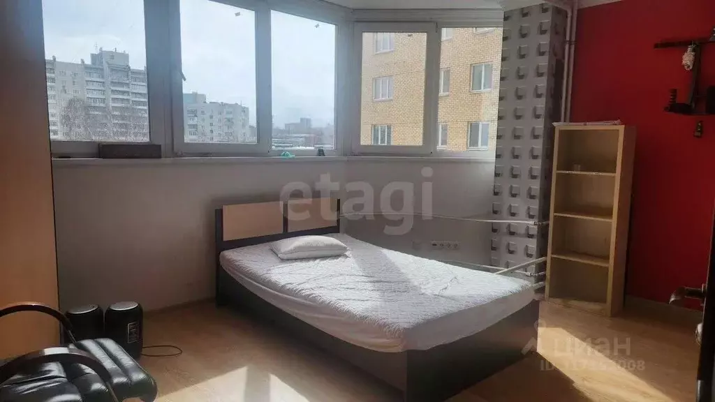 3-к кв. Пермский край, Пермь ул. Крисанова, 73А (88.0 м) - Фото 0