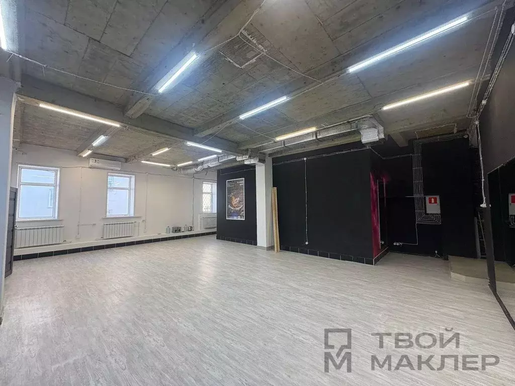 Помещение свободного назначения в Пензенская область, Пенза Московская ... - Фото 1