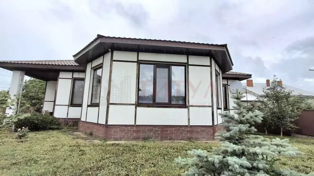 Дом в Белгородская область, Старооскольский городской округ, с. ... - Фото 0