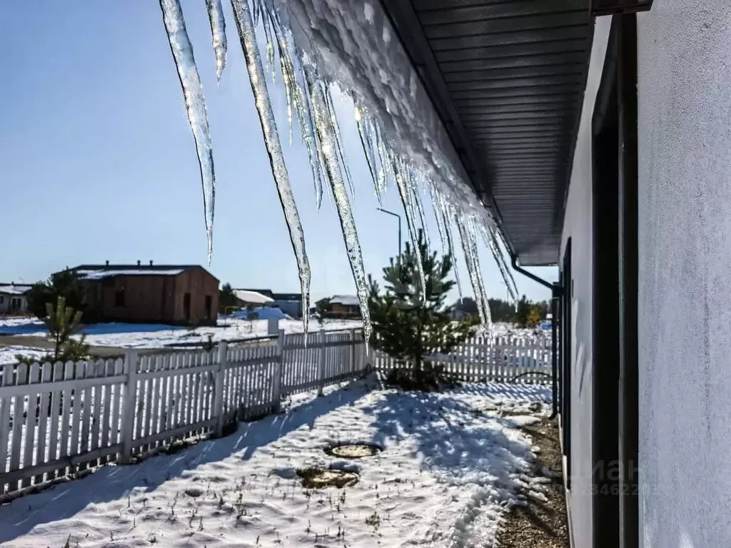 Дом в Новосибирская область, Мошковский район, пос. Октябрьский пер. ... - Фото 1