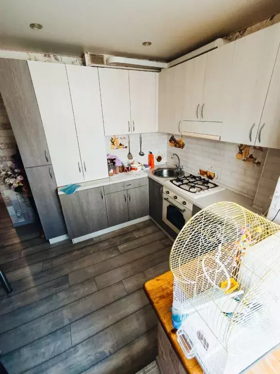 2-к кв. Белгородская область, Белгород Почтовая ул., 48а (56.1 м) - Фото 2