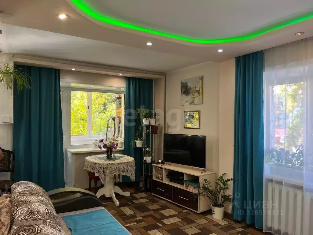 1-к кв. Алтай, Горно-Алтайск Коммунистический просп. (30.2 м) - Фото 1