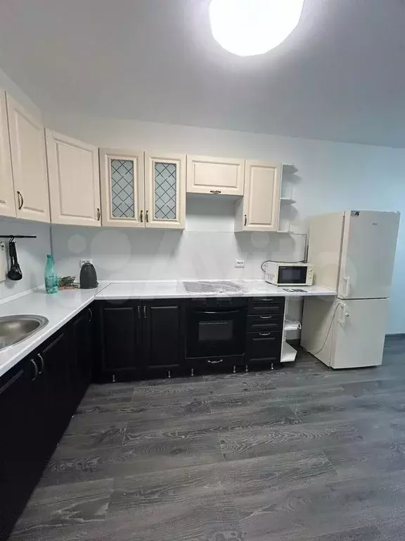 1-к. квартира, 40 м, 8/27 эт. - Фото 0