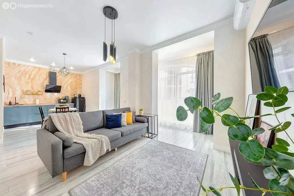 2-комнатная квартира: Геленджик, Просторная улица, 1А (42.7 м) - Фото 2