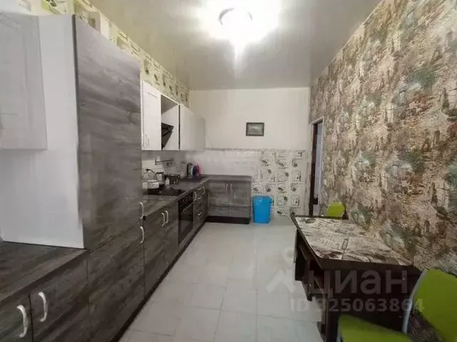 2-к кв. Адыгея, Тахтамукайский район, Яблоновский пгт ул. Гагарина, ... - Фото 2