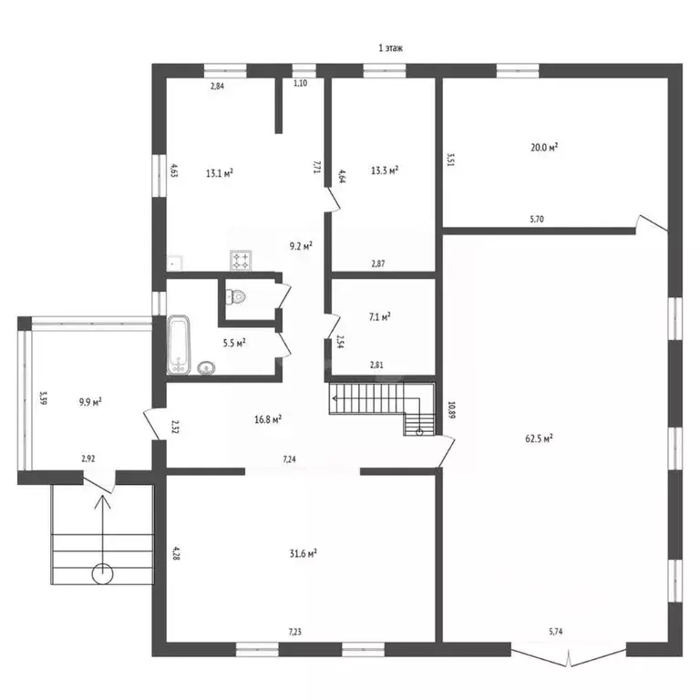 Дом в Амурская область, Тында ул. Сосновый Бор, 5 (150 м) - Фото 1