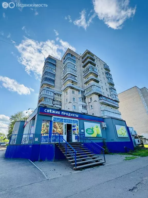 3-комнатная квартира: Киров, улица Северная Набережная, 9 (74 м) - Фото 0
