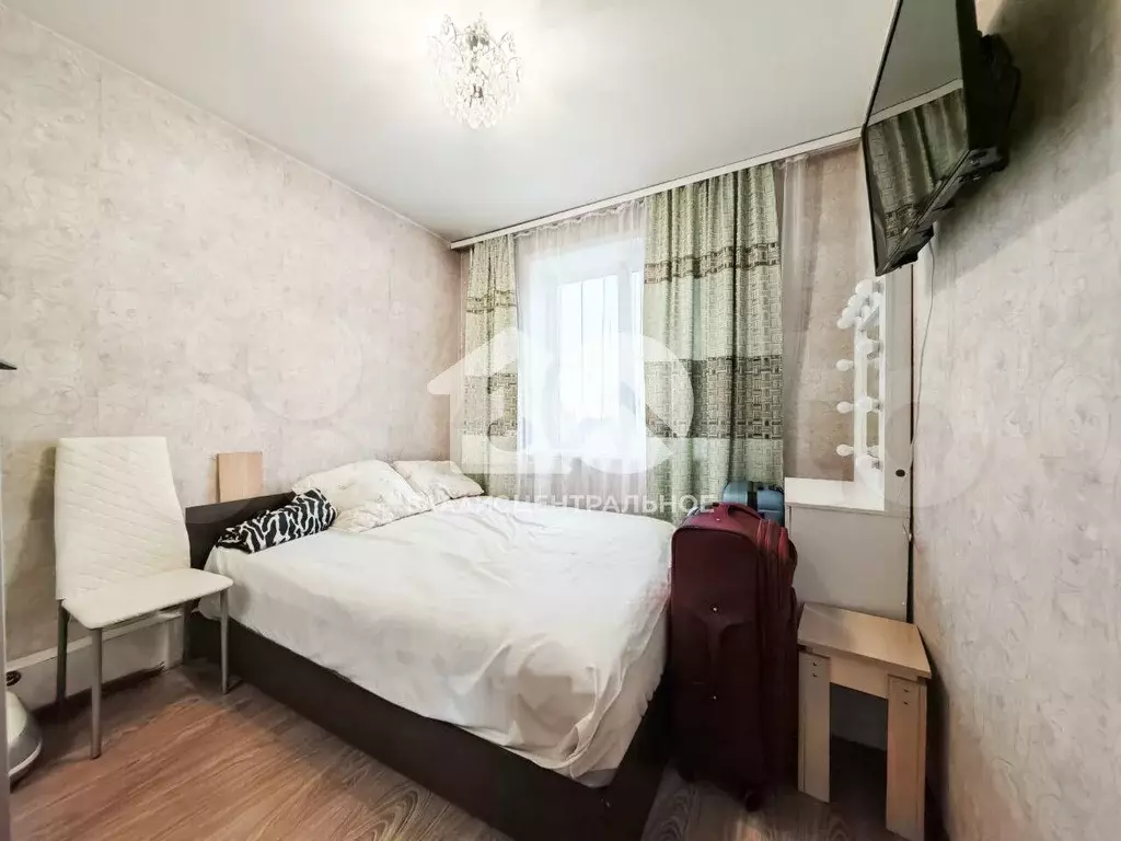 1-к. квартира, 35 м, 4/10 эт. - Фото 0