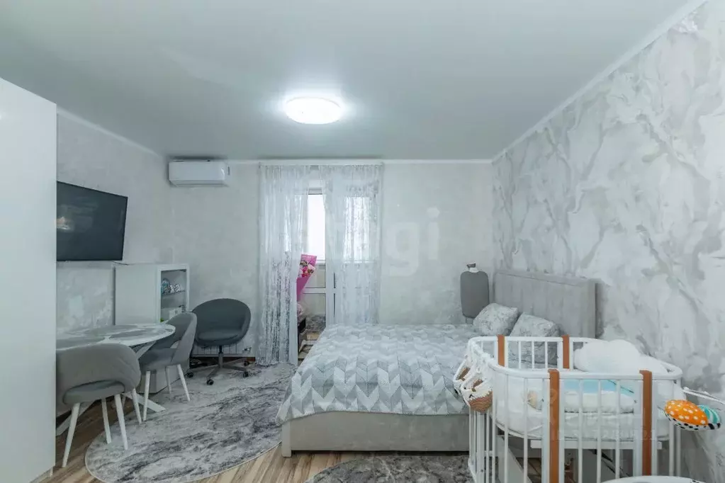 Студия Омская область, Омск пос. Амурский, ул. Багратиона, 33 (28.0 м) - Фото 1