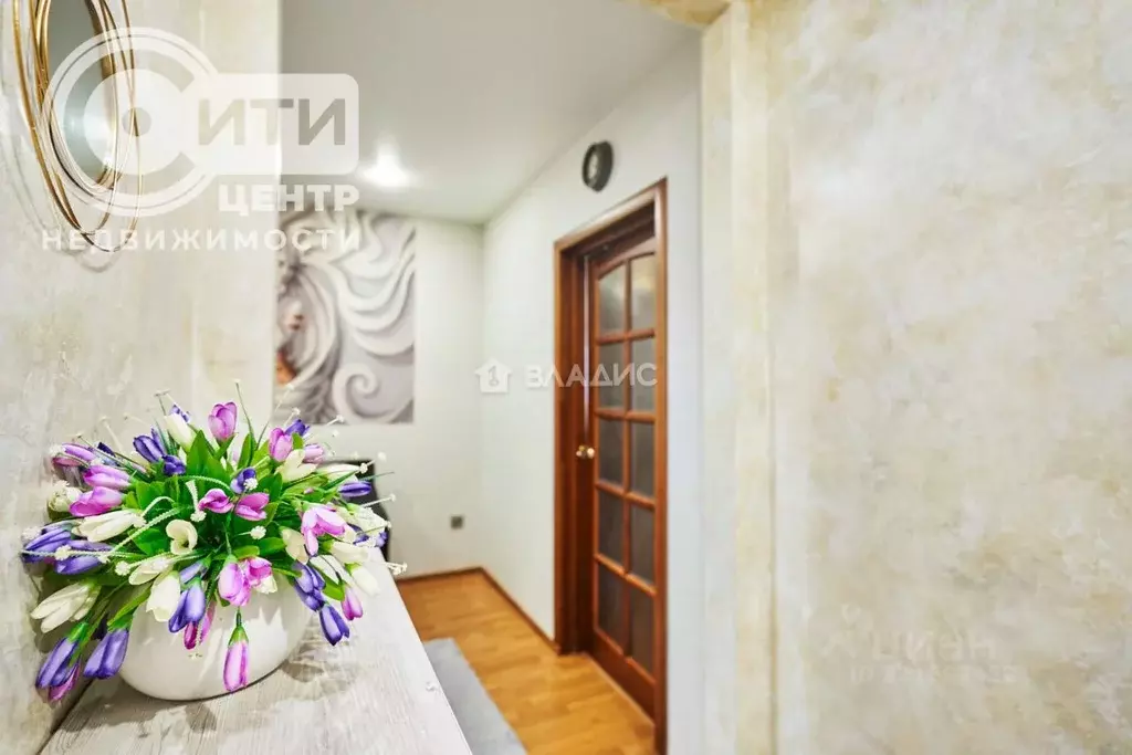 2-к кв. Воронежская область, Воронеж просп. Труда, 72 (67.5 м) - Фото 1