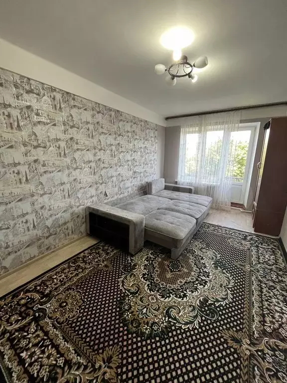 2-к. квартира, 50 м, 5/5 эт. - Фото 0