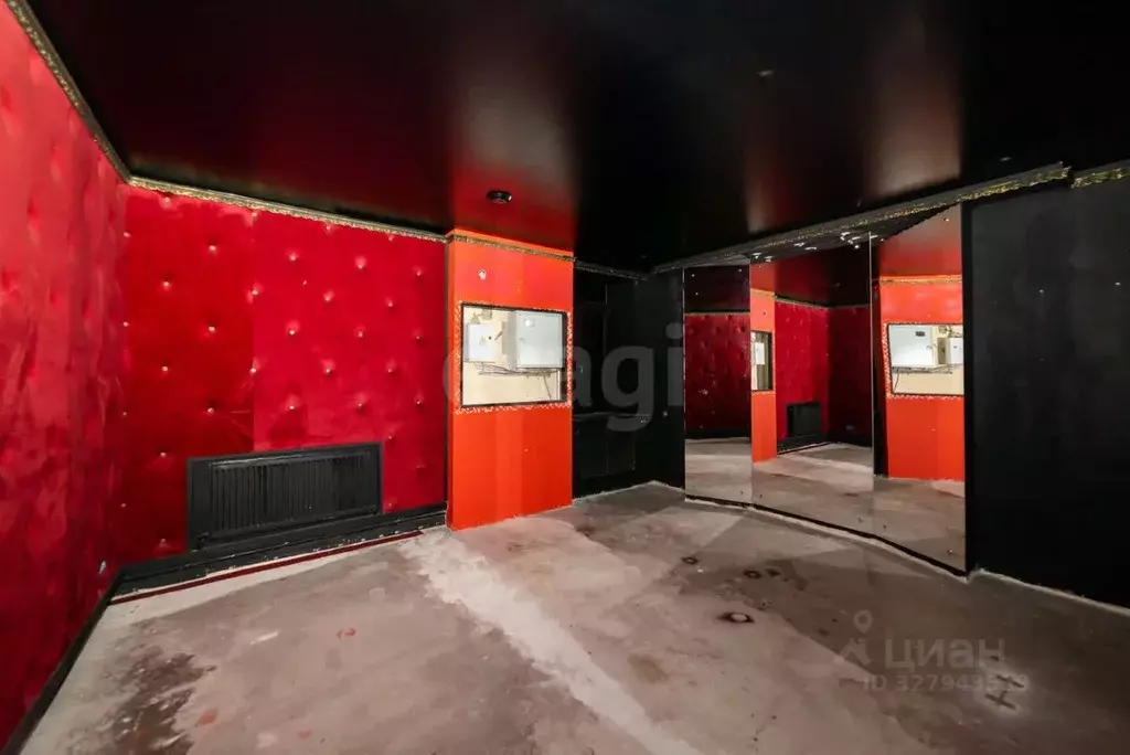 Помещение свободного назначения в Курганская область, Курган ул. ... - Фото 1