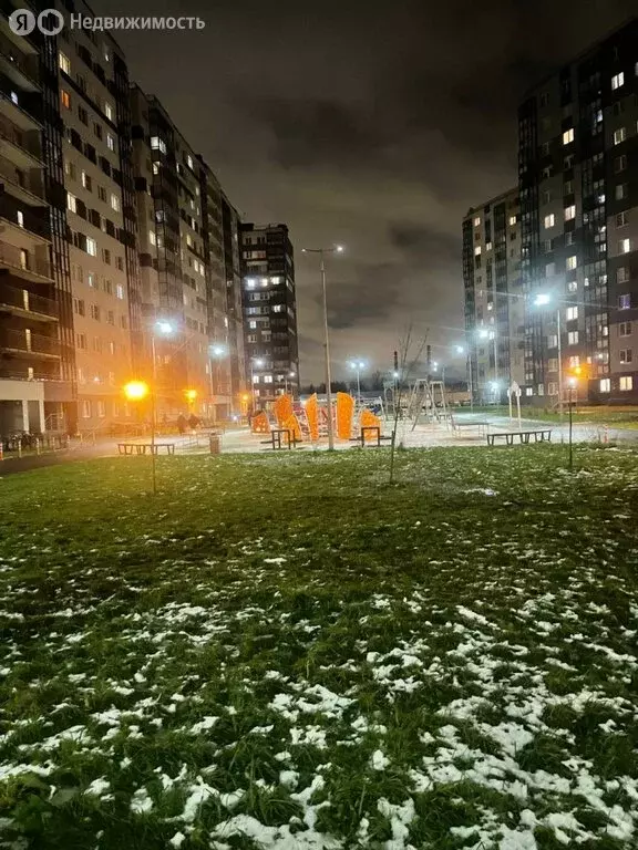 3-комнатная квартира: Санкт-Петербург, проспект Ветеранов, 123 (73 м) - Фото 1