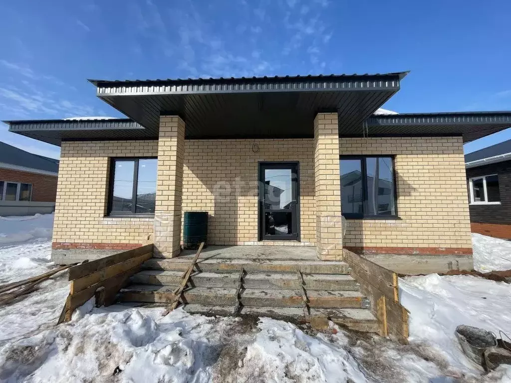 Дом в Башкортостан, Уфа городской округ, с. Нагаево пер. Декоративный, ... - Фото 1