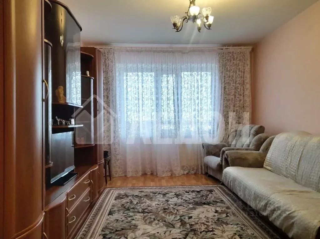 3-к кв. Омская область, Омск ул. Николая Кузнецова, 12 (63.0 м) - Фото 0