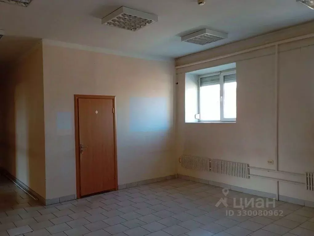 Помещение свободного назначения в Удмуртия, Можга Можгинский район, ... - Фото 1