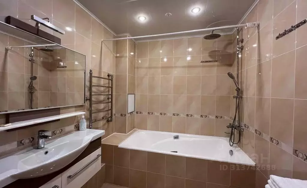 2-к кв. Калужская область, Обнинск Заводская ул., 3 (80.0 м) - Фото 2