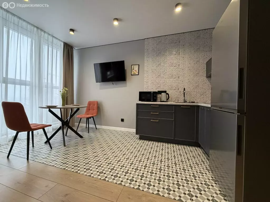 Квартира-студия: Ростов-на-Дону, Привокзальная улица, 3 (38 м) - Фото 1