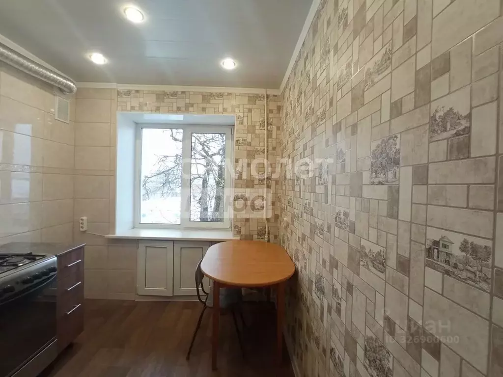 1-к кв. Брянская область, Брянск ул. Металлургов, 19А (30.9 м) - Фото 2