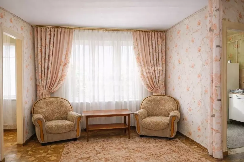 2-к кв. Челябинская область, Верхний Уфалей ул. Суворова, 3 (44.7 м) - Фото 1